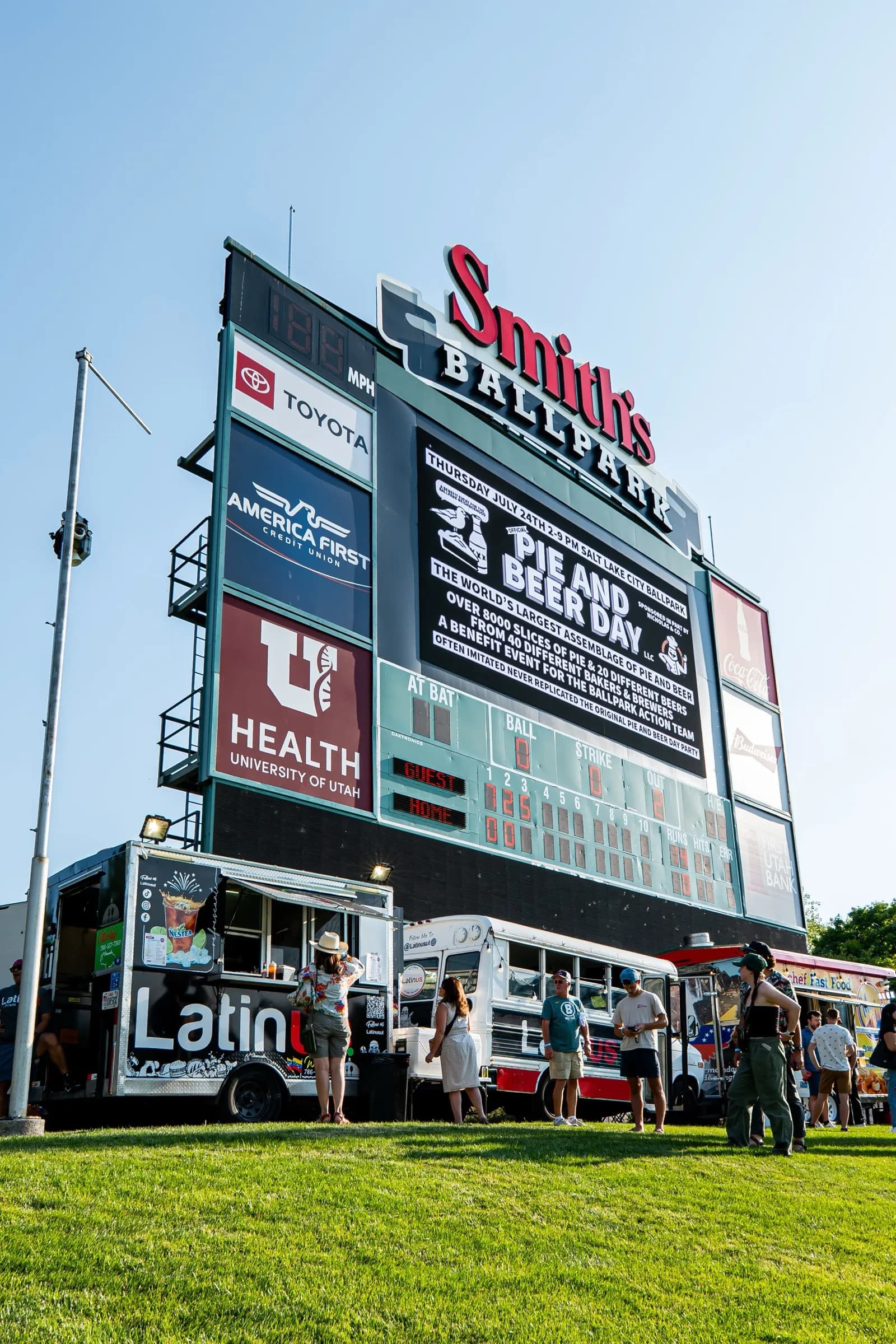 Latinus Gastrobus at an event